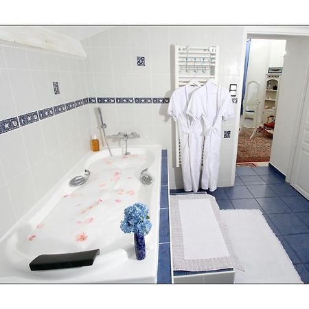 Villa Aimee Luxury Apartments With Heated Pool Vals-les-Bains Kültér fotó