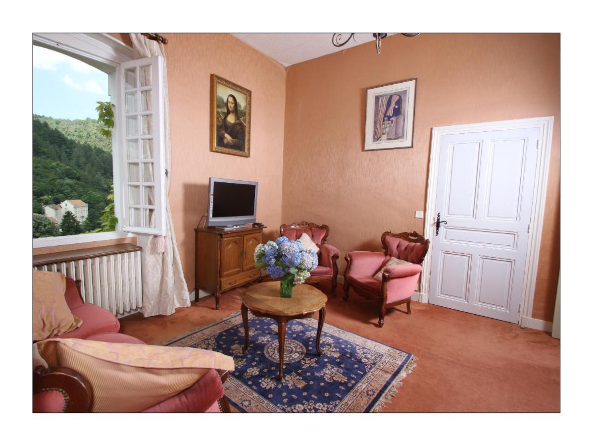 Villa Aimee Luxury Apartments With Heated Pool Vals-les-Bains Kültér fotó