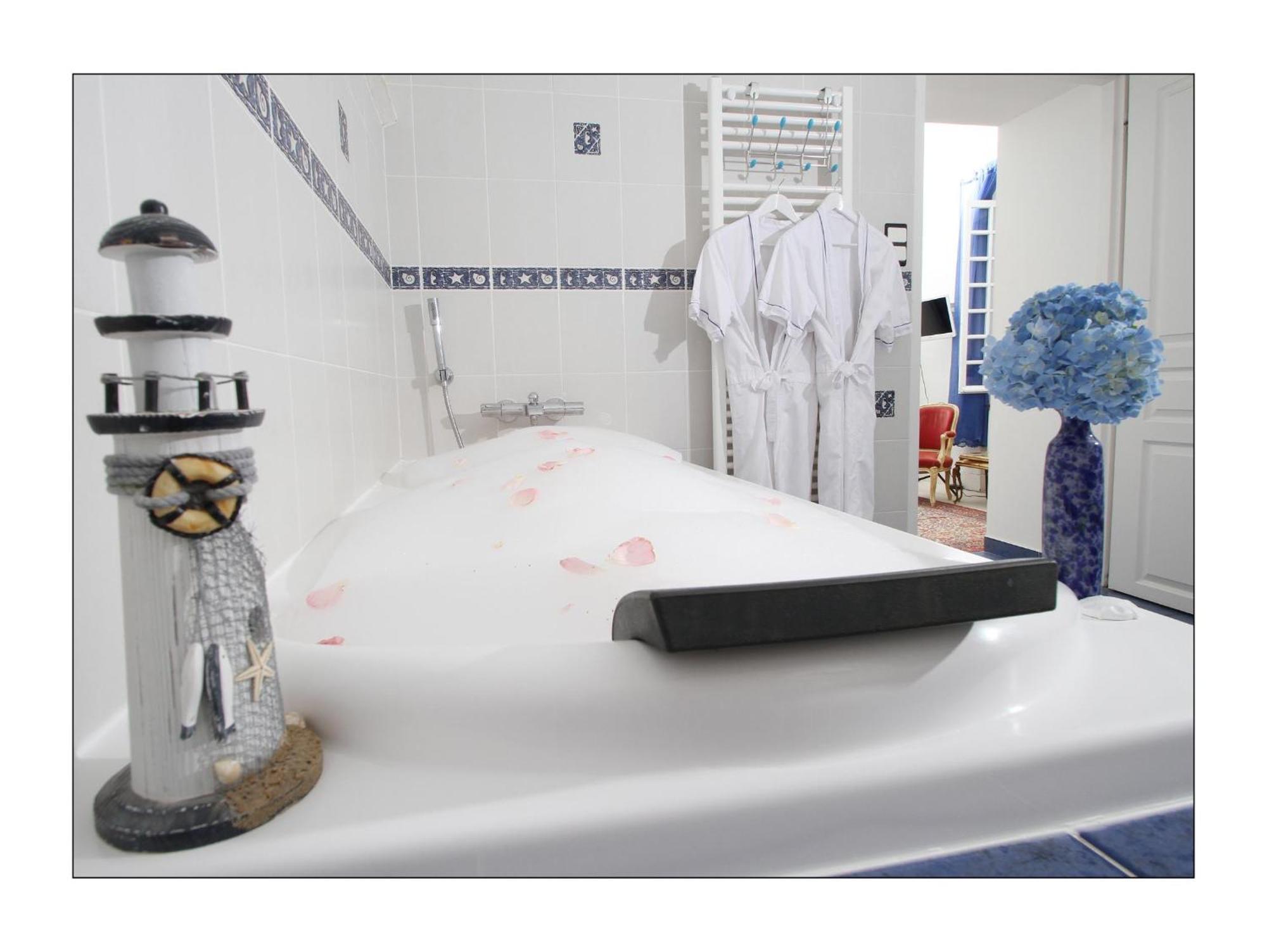 Villa Aimee Luxury Apartments With Heated Pool Vals-les-Bains Kültér fotó