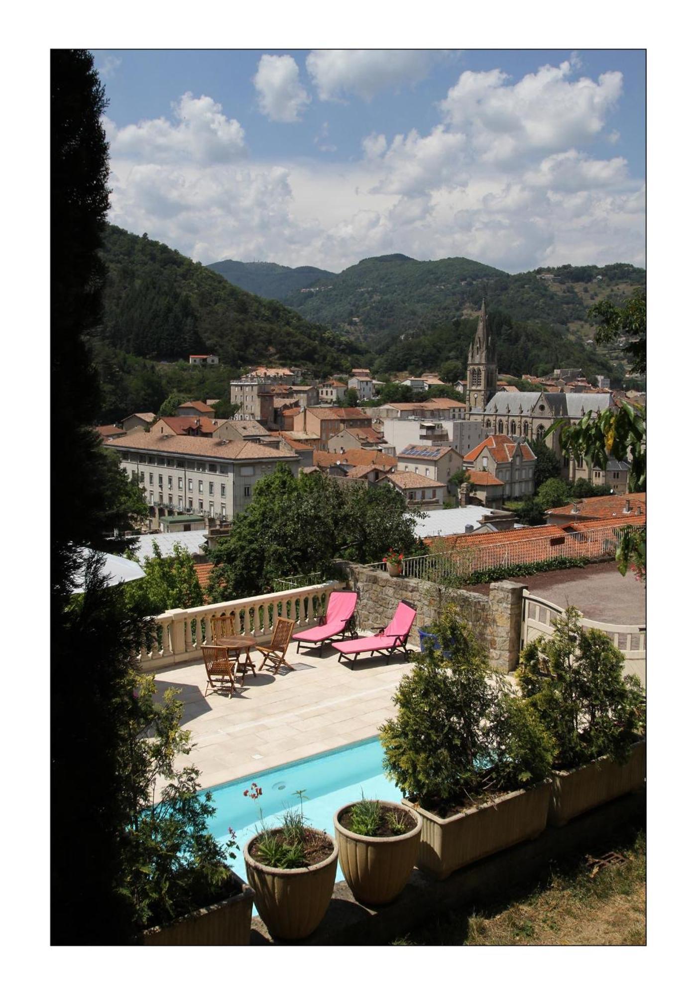 Villa Aimee Luxury Apartments With Heated Pool Vals-les-Bains Kültér fotó